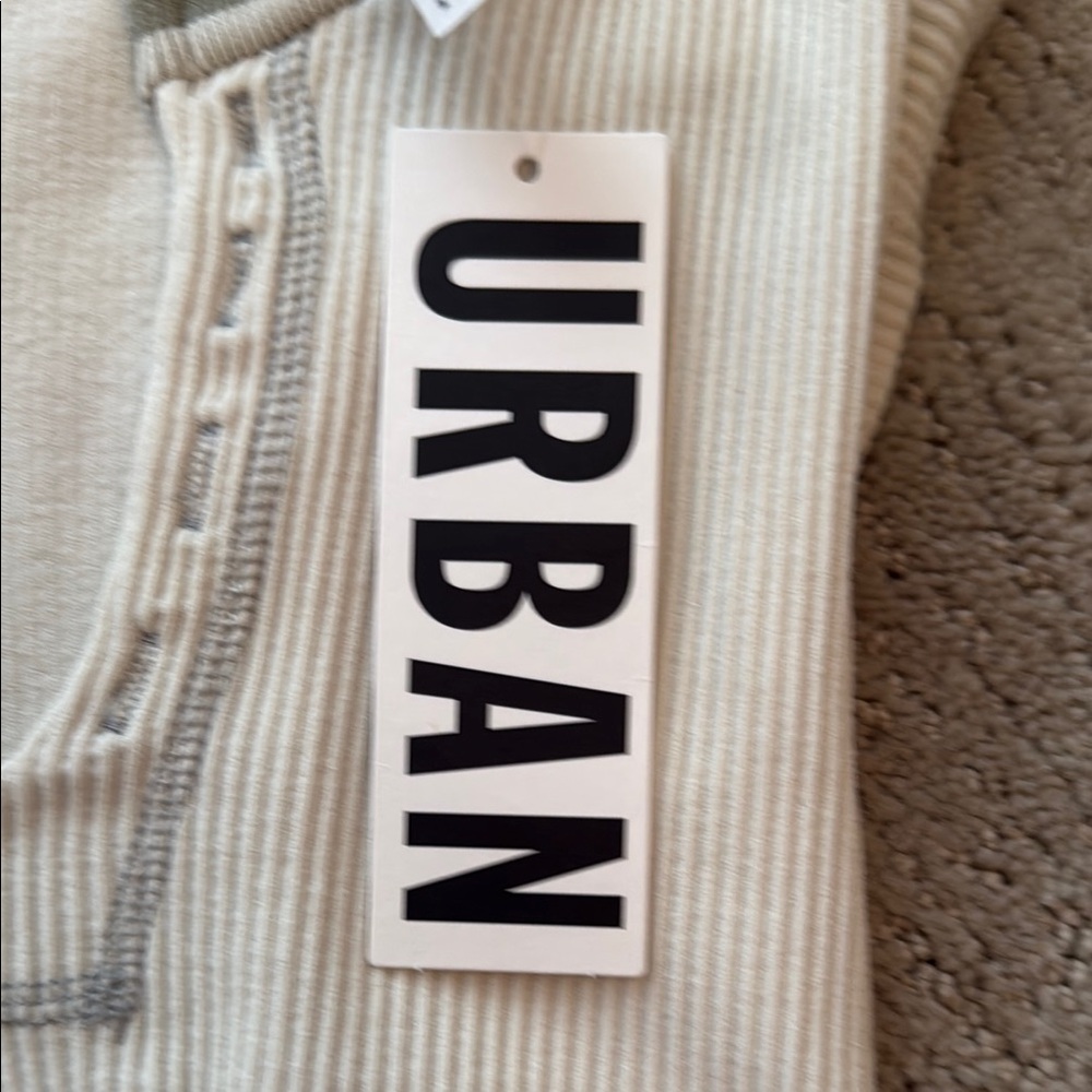 Urban Outfitters Cream Ribbed Crop Top - Picture 4 of 5